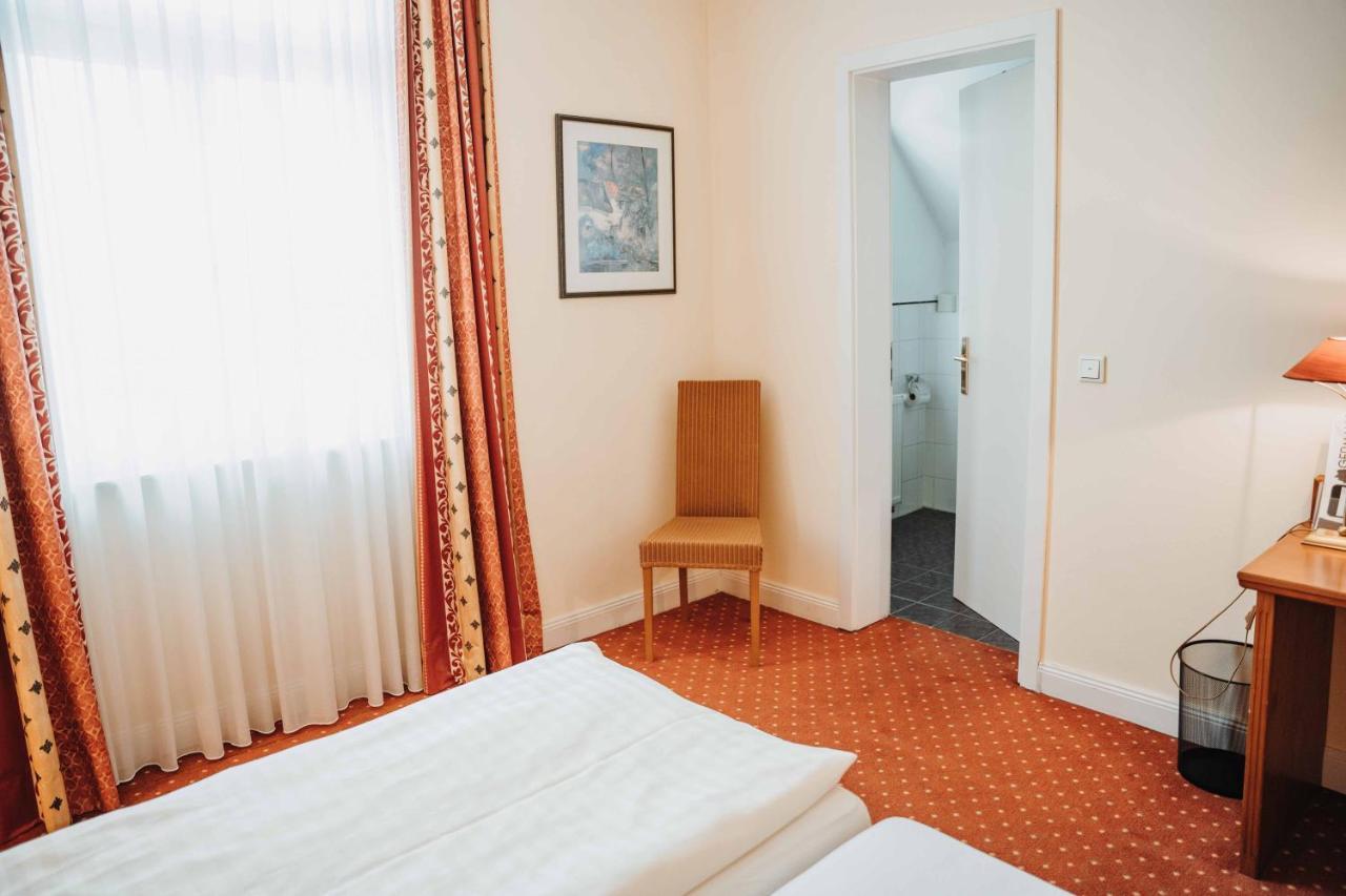 Hotel Am Wallgraben Brilon Exterior photo